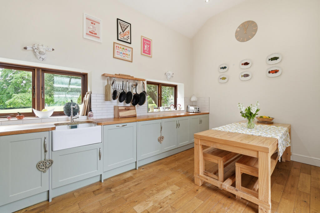 House in East Hertfordshire, Gilston - View 4