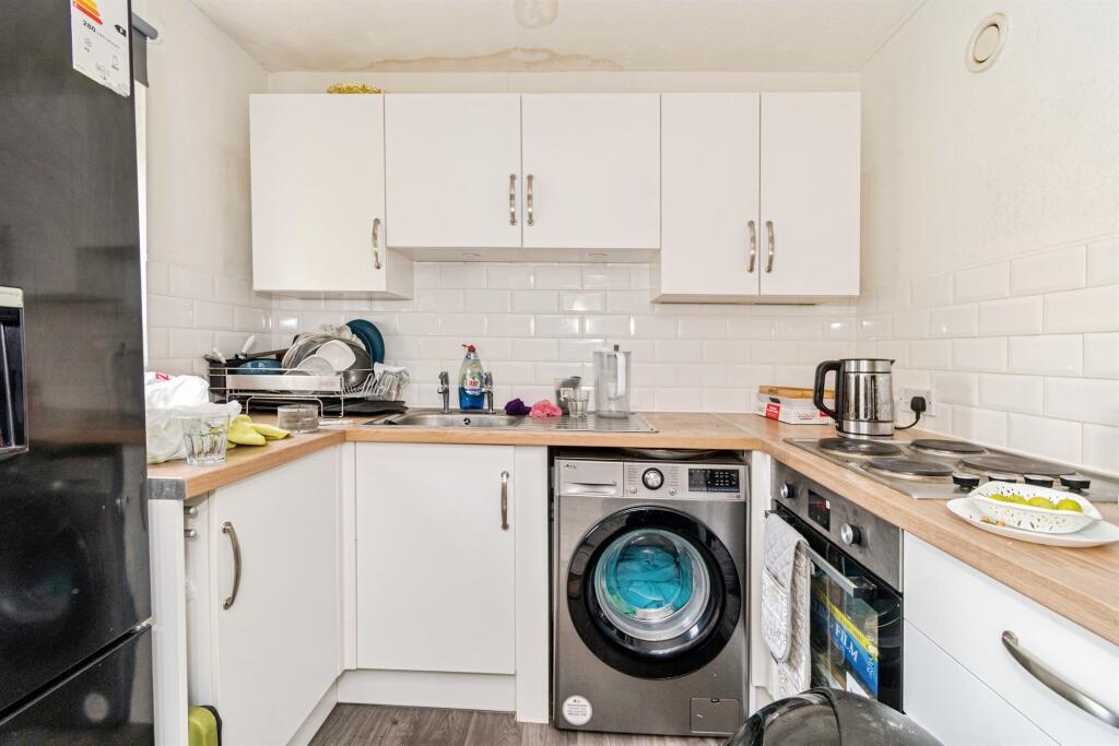 Apartment in Southampton, Freemantle - View 4