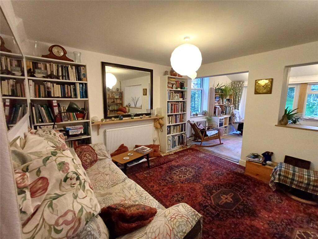 Pine View, Bridport, Dorset, DT6 photo 4