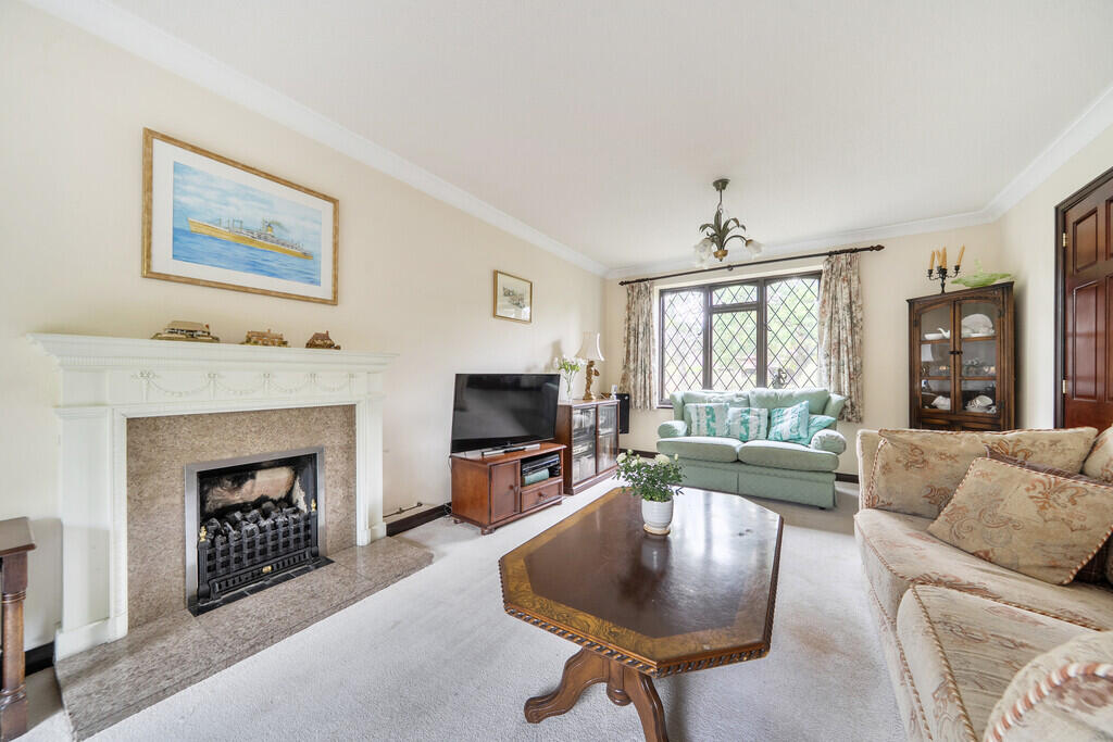 House in Redhill - View 2