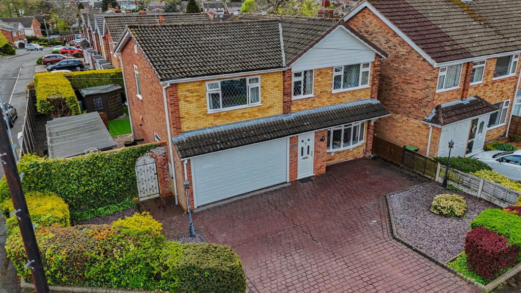 Main image of property: Oakwood Road, Hollywood, Birmingham, B47 5DY