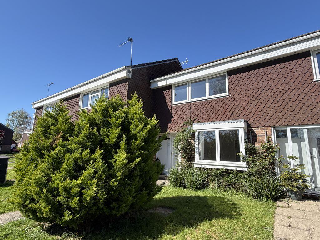 Main image of property: Bishops Waltham - To Let 