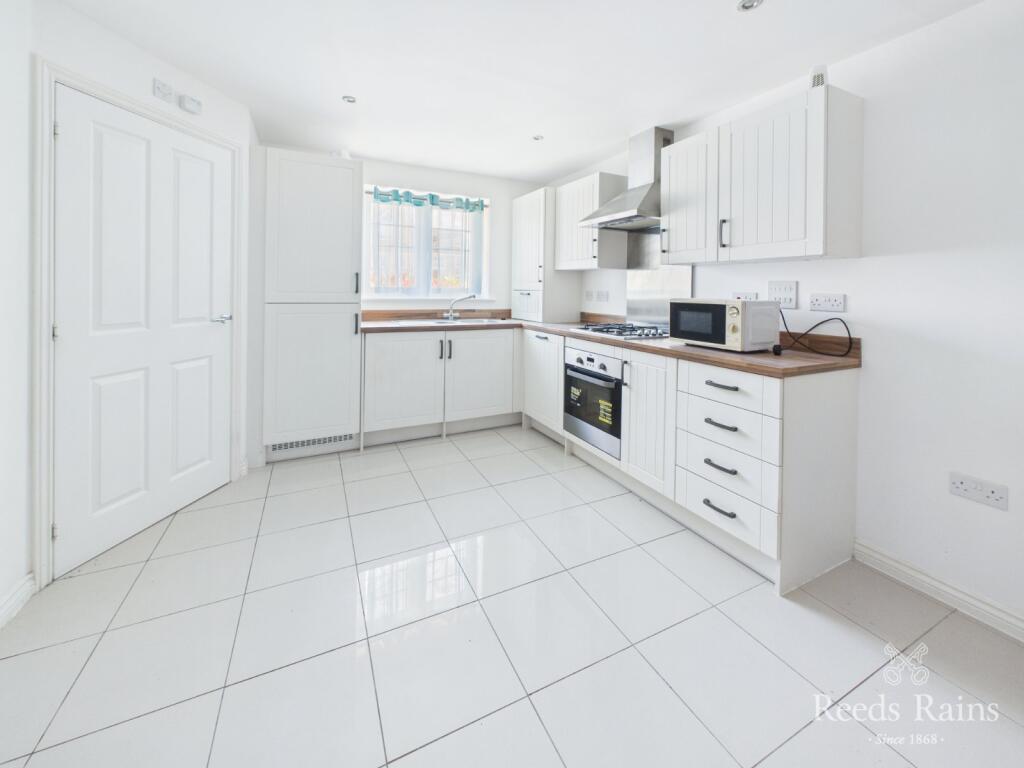 Dunnock Close, Guisborough, North Yorkshire, TS14 photo 4