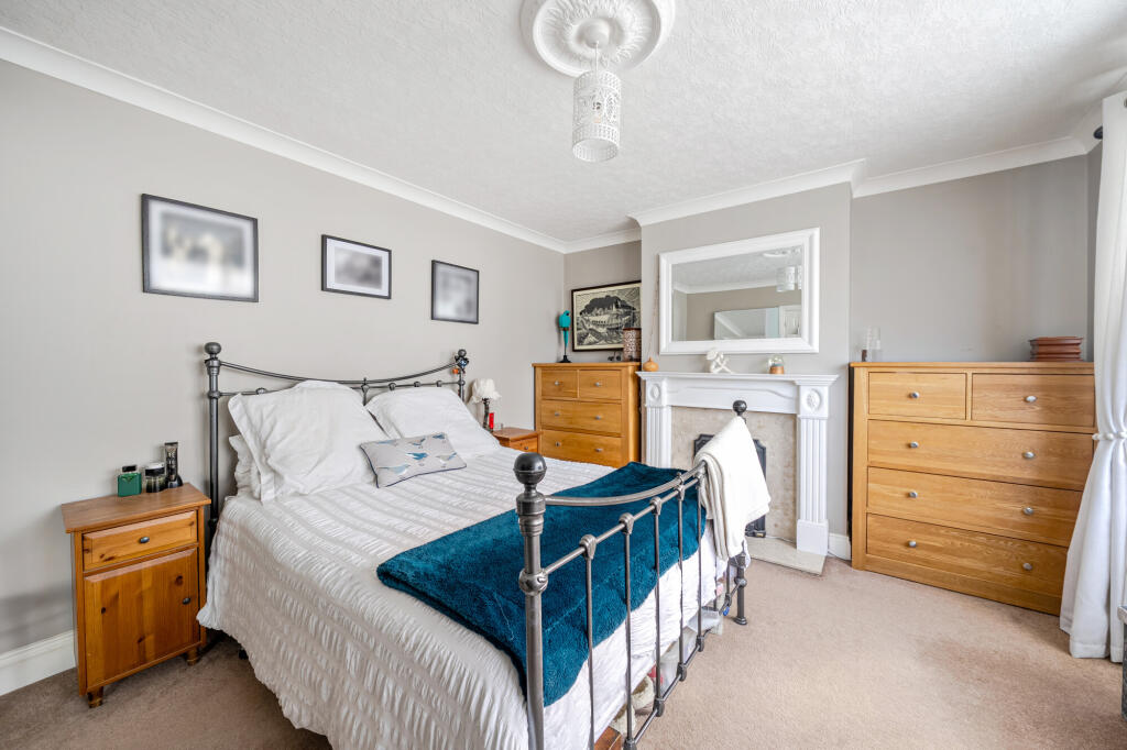 Additional image 5 of Cross Way, Harpenden, AL5