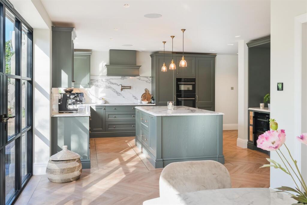 House in Kingston upon Thames - View 5