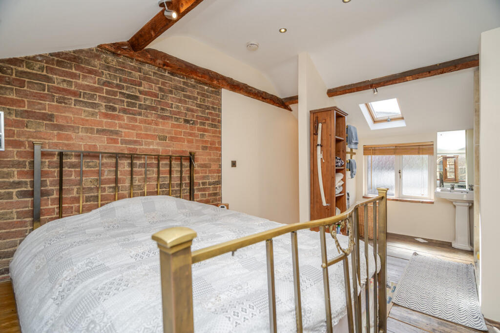 Church Street, Lidlington, Bedford, MK43 - View 2