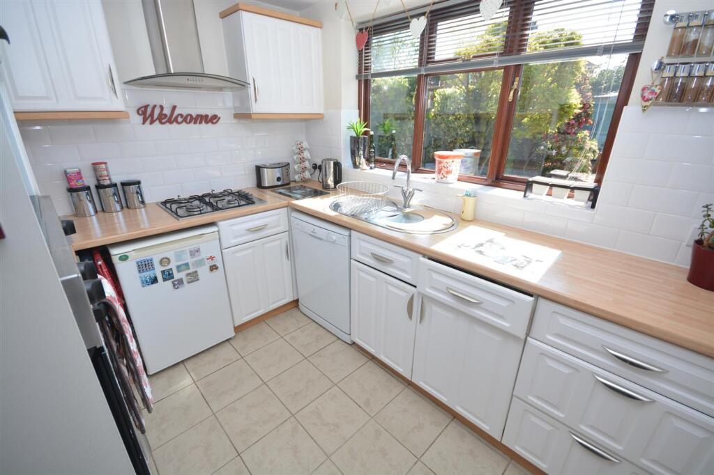 Wolvey Road, Bulkington, CV12 photo 3