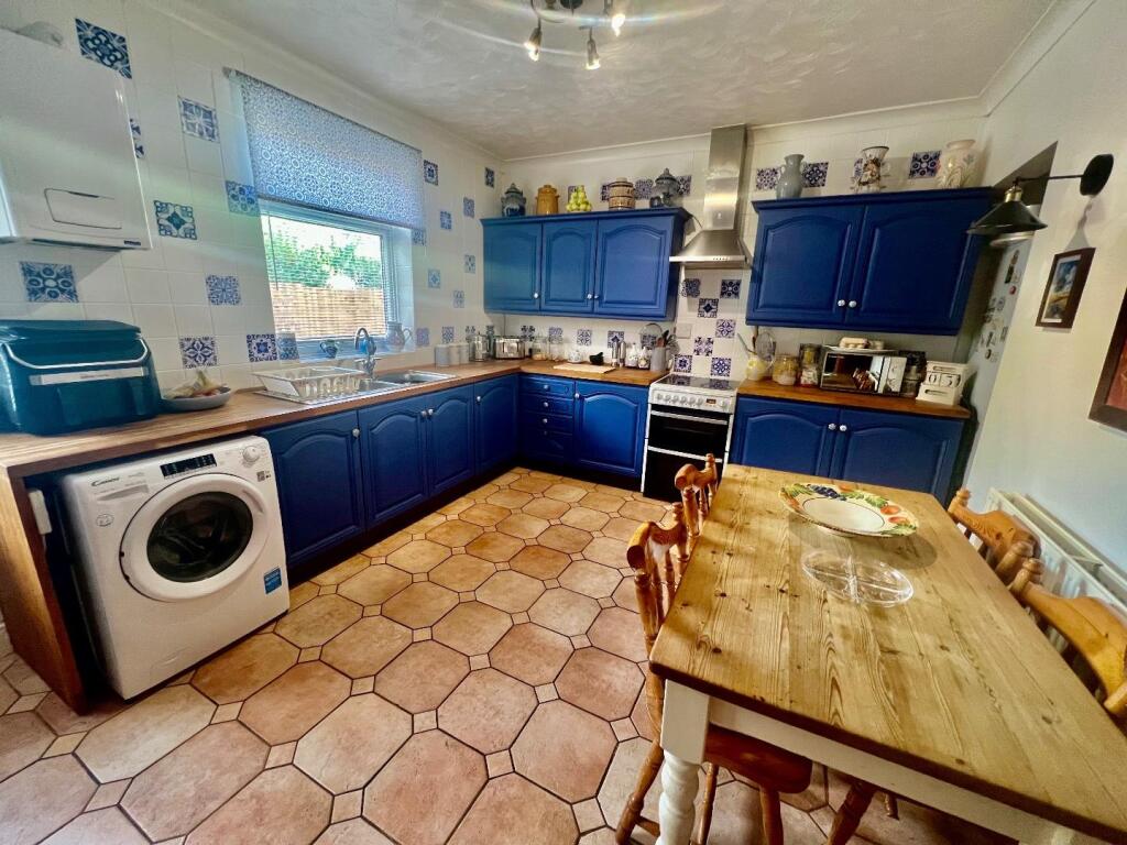 House in Northampton - View 3