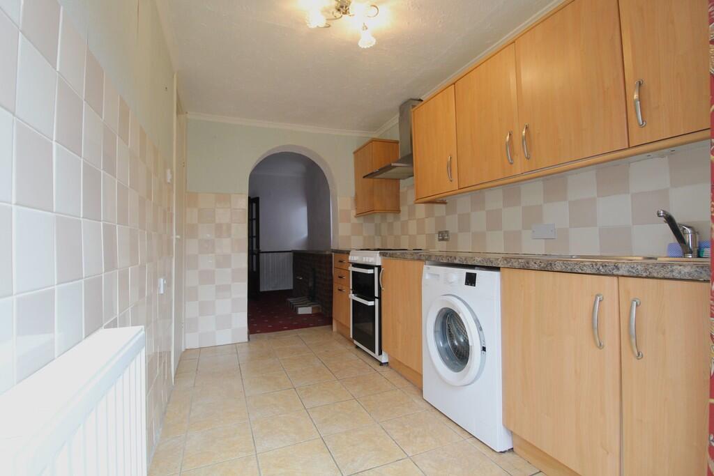 Laburnum Road, Sandy photo 3