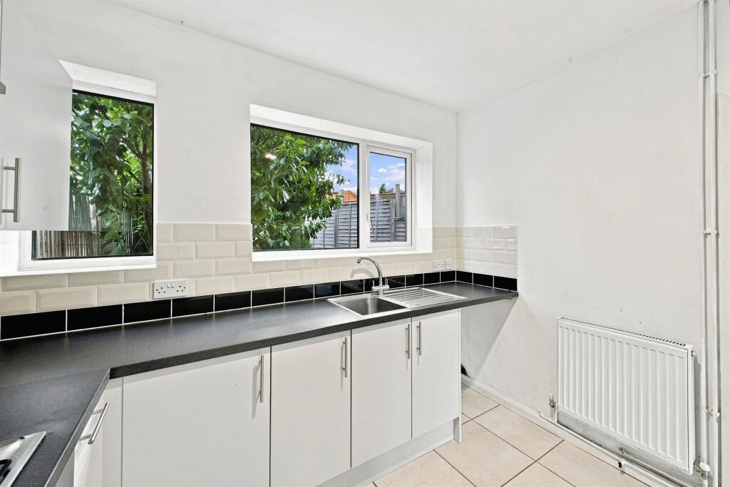 House in Northampton, Kingsthorpe - View 4