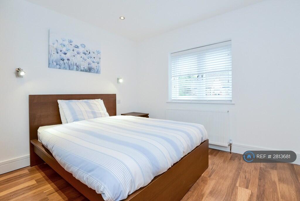 Main image of property: Donnington, Newbury, RG14