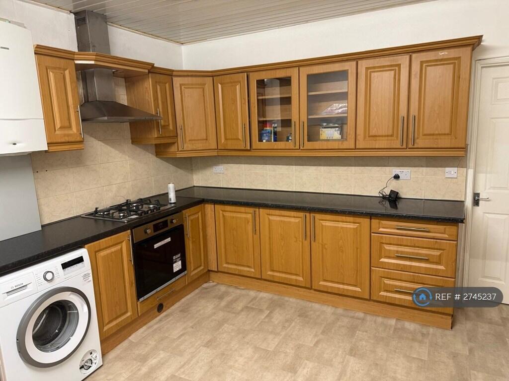 1 bedroom house share for rent