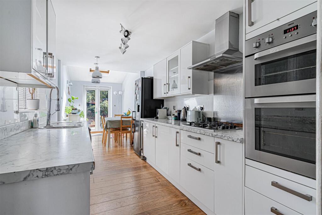 House in Cambridge, Romsey - View 2