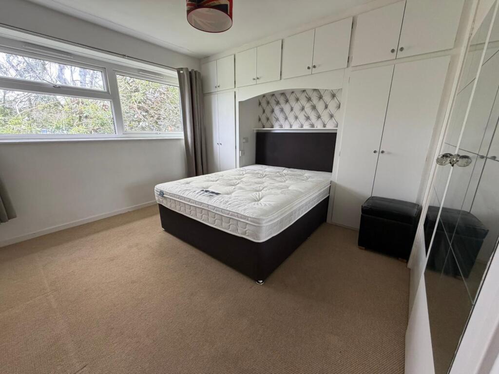 Main image of property: Latimer Grange, Latimer Road, Oxford, Oxfordshire