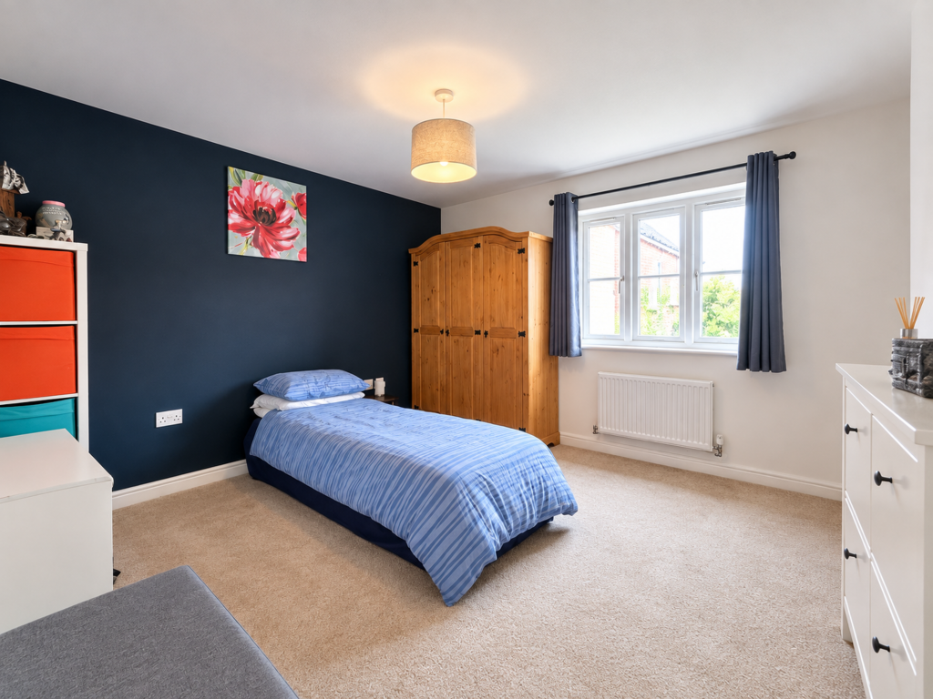 House in Shaftesbury, The Maltings - More