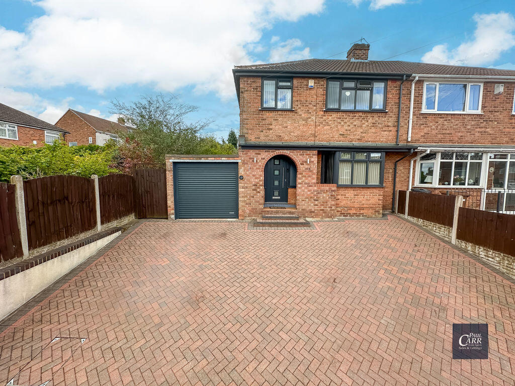 Main image of property: Yewtree Road, Streetly, Sutton Coldfield, B74 3SL