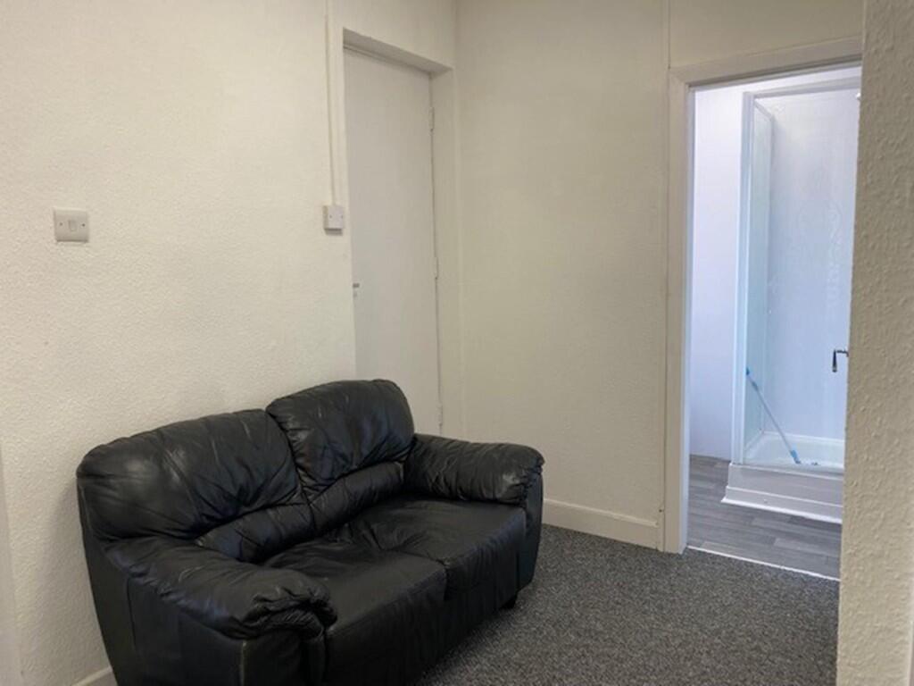 Additional image 16 of Leasehold Tanning Salon & Beauty Rooms, Bristol Road South, Birmingham, B31 2PE