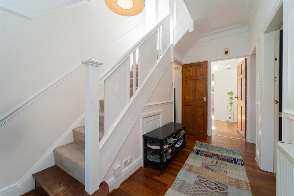 House in Trafford, Greater Manchester - More
