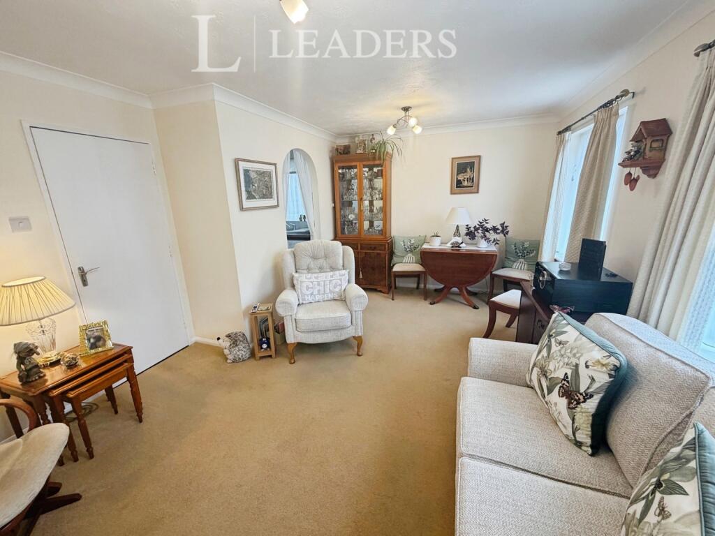Apartment in Portsmouth - More