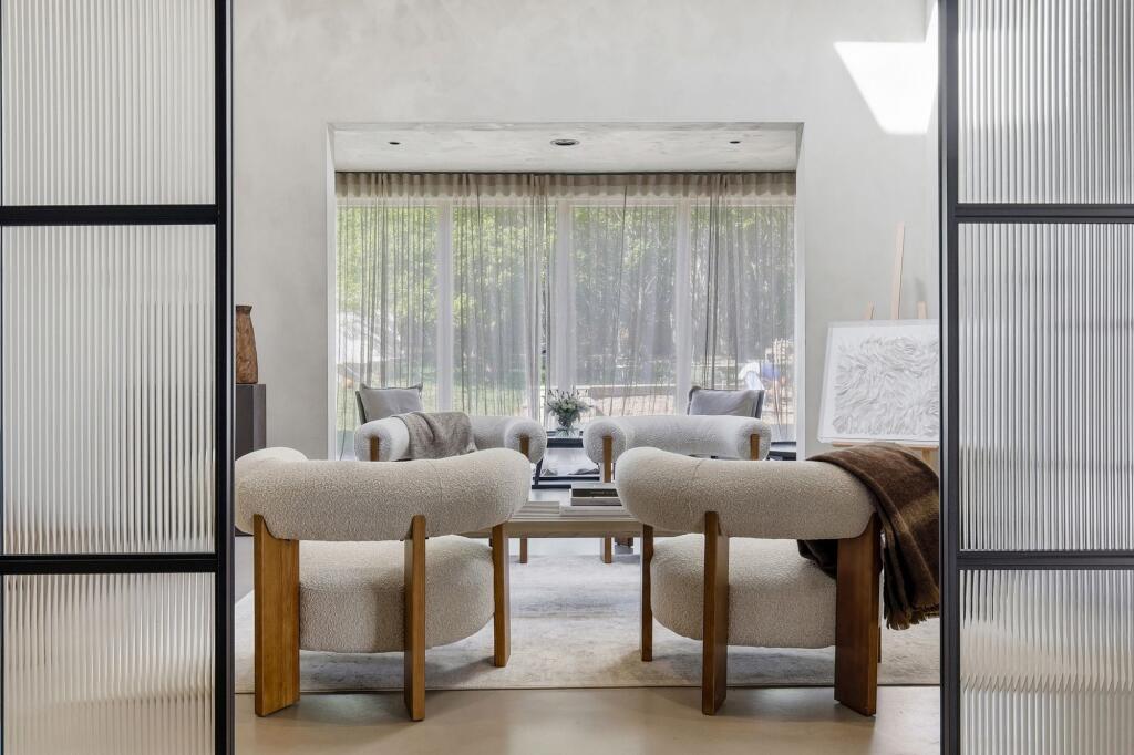 Brackenwood Lodge, High Beech, IG10 - View 5
