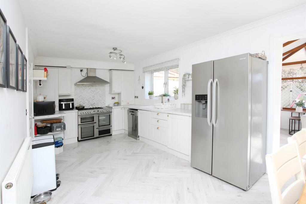 Ross Rise, Treherbert, Treorchy photo 4