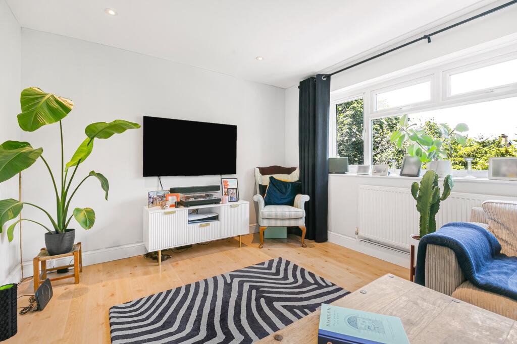 Ashcombe Court, 31 Carlton Drive, London, Greater London, SW15 photo 3