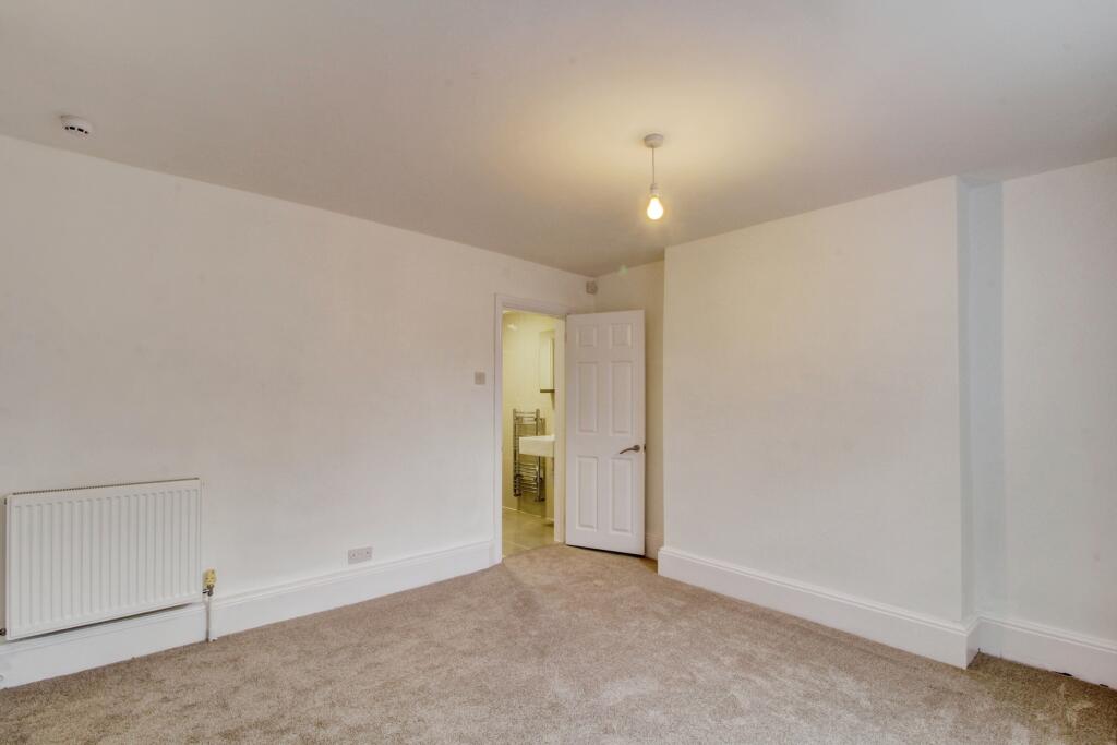 Apartment in Bristol - View 5