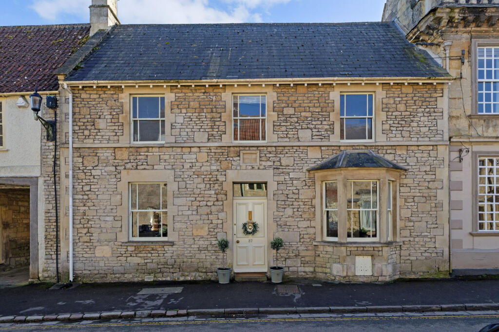 Main image of property: High Street, Marshfield, SN14