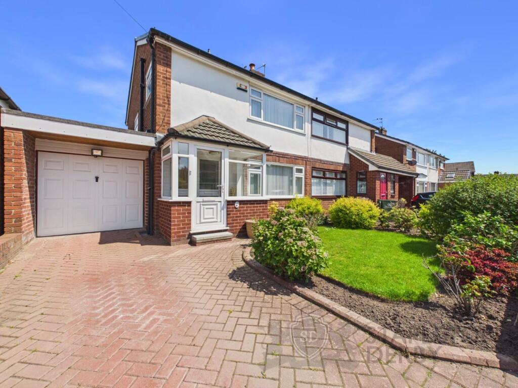 3-bed house on Swaledale Avenue, Rainhill, L35, £265,000