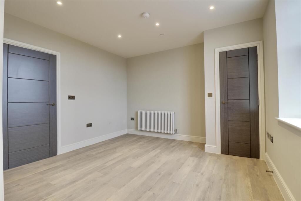 Apartment in Portsmouth - View 4
