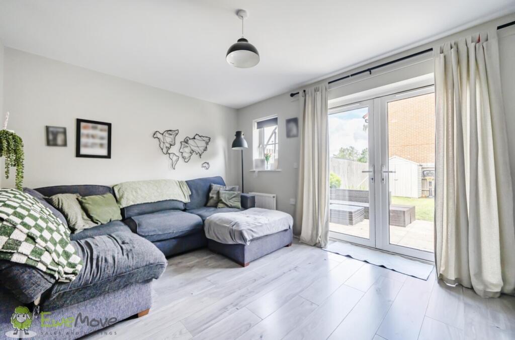 House in Basingstoke and Deane, Tadley - View 3