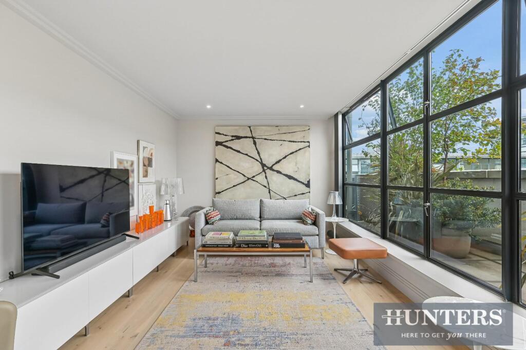 Apartment in London - More