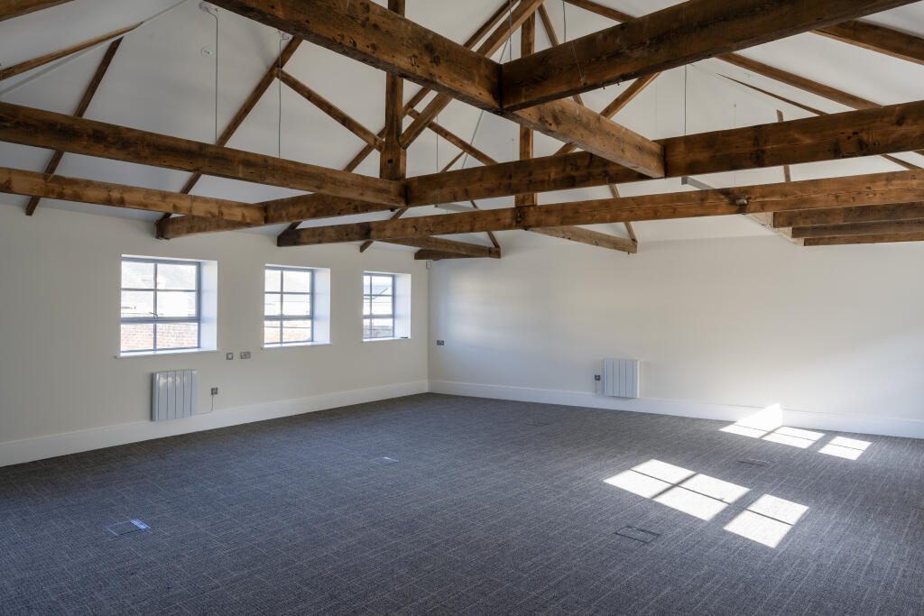 Studio 1.04
