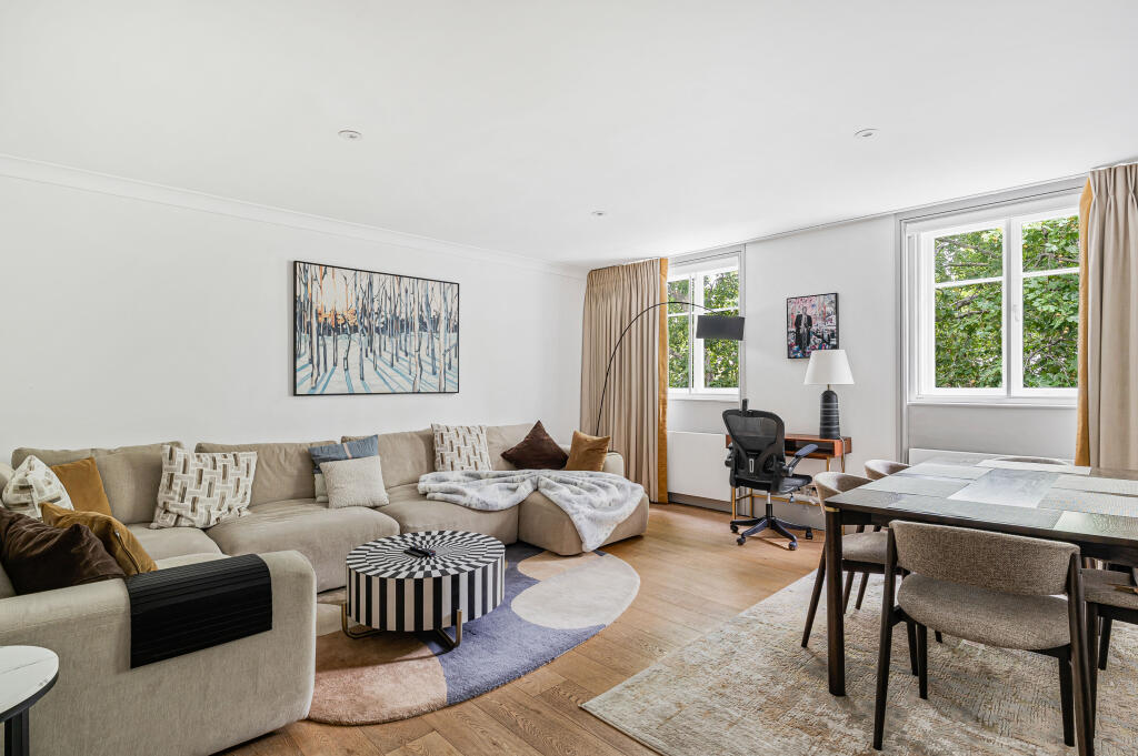 Apartment in London, Paddington - View 3