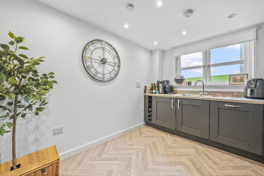Cedarwood Gardens, Bishopton, Renfrewshire, PA7 - More