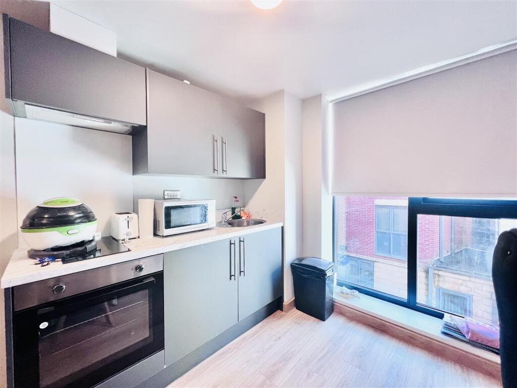 Main image of property: First Floor Studio, Felix Apartments, Nottingham