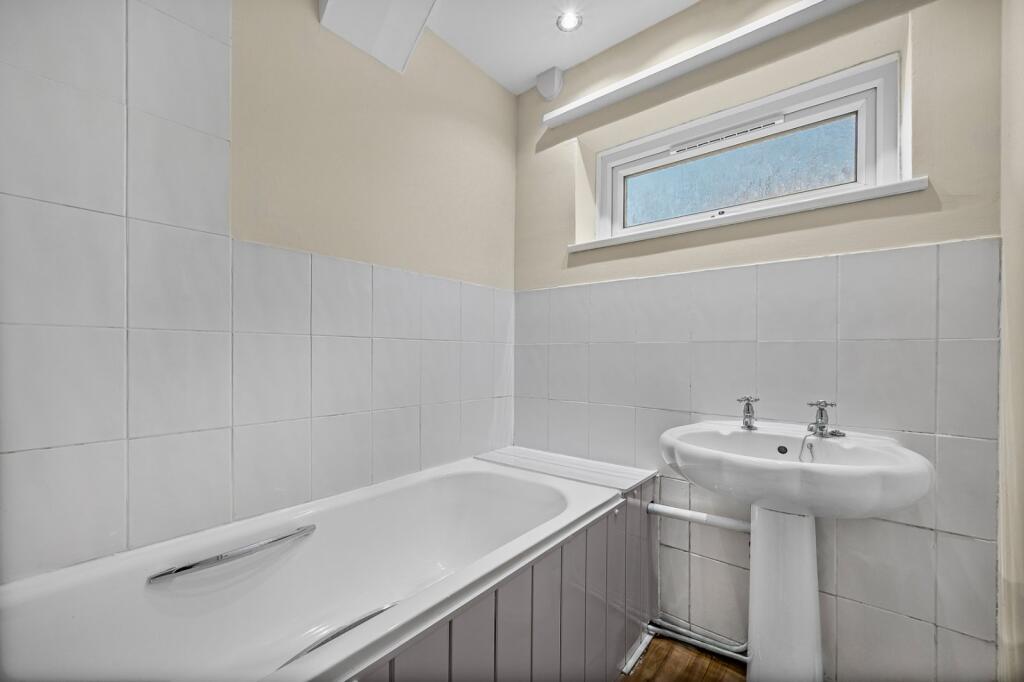 Watkins House, Manchester Road, E14 - View 5