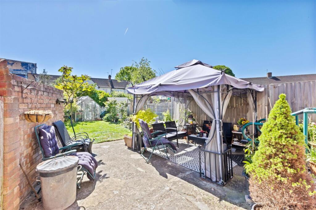 House in Twickenham - View 4