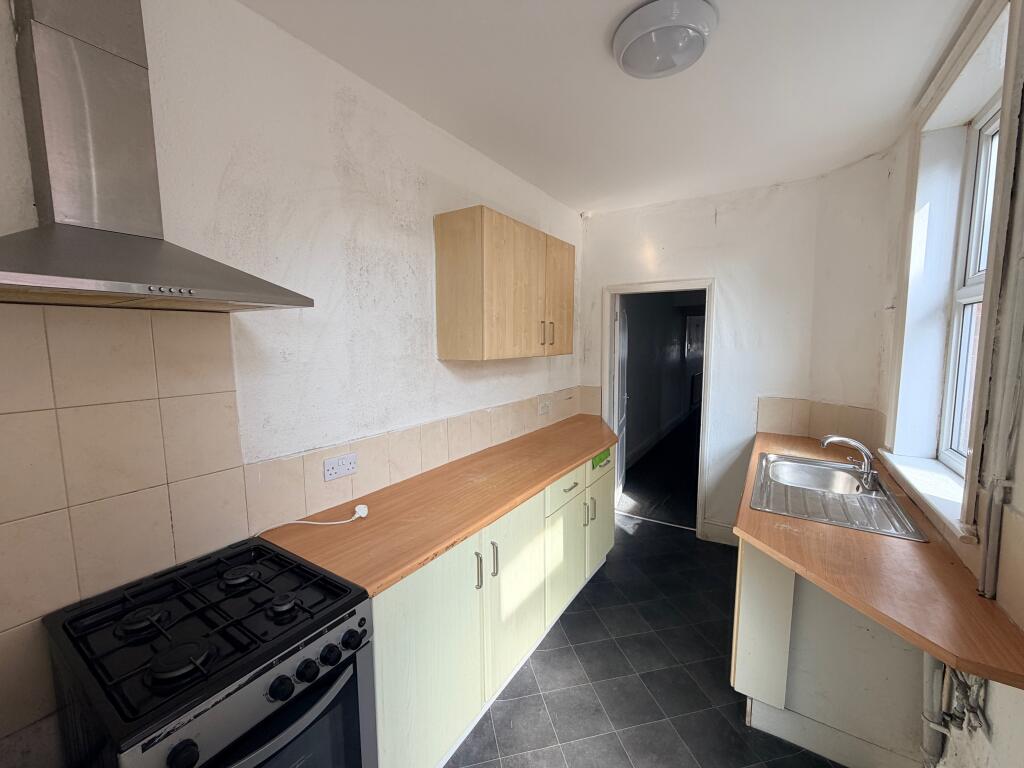 House in Mansfield, Nottinghamshire - View 4