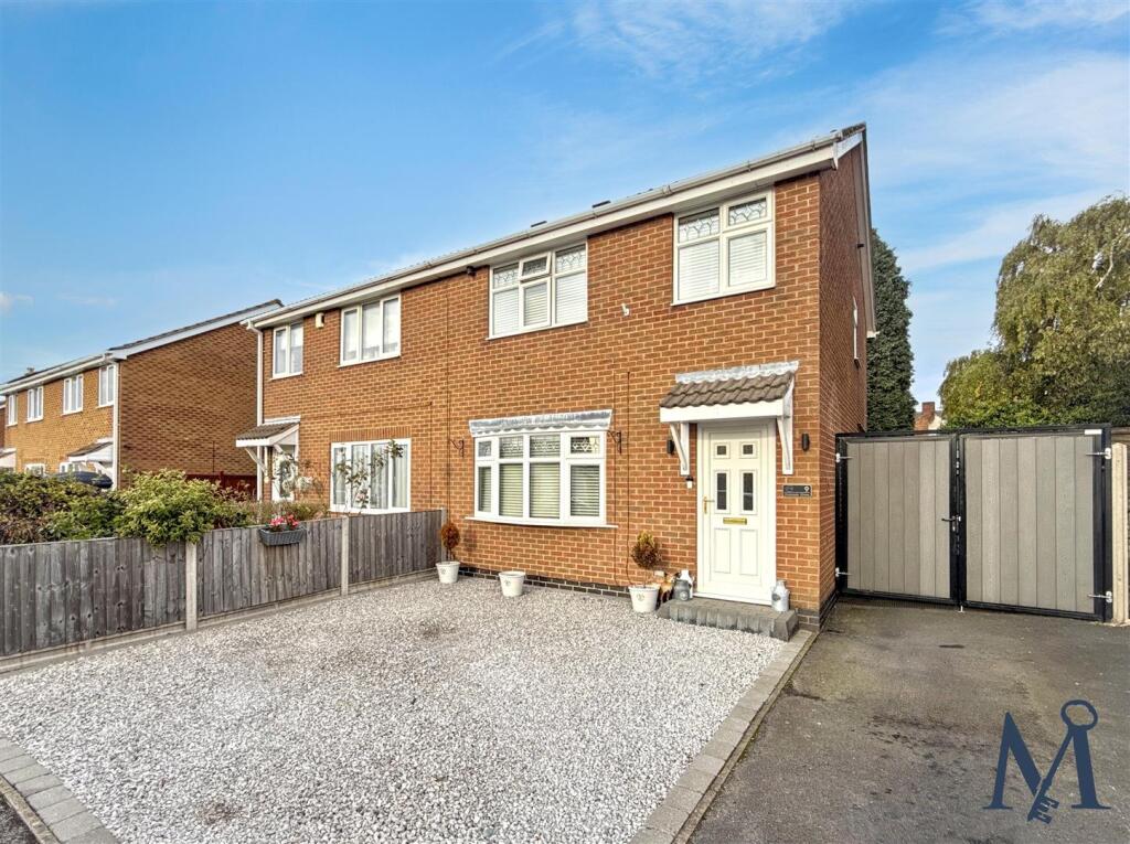 3-bed semi-detached on Cannock Close, Ellistown, Coalville, £250,000