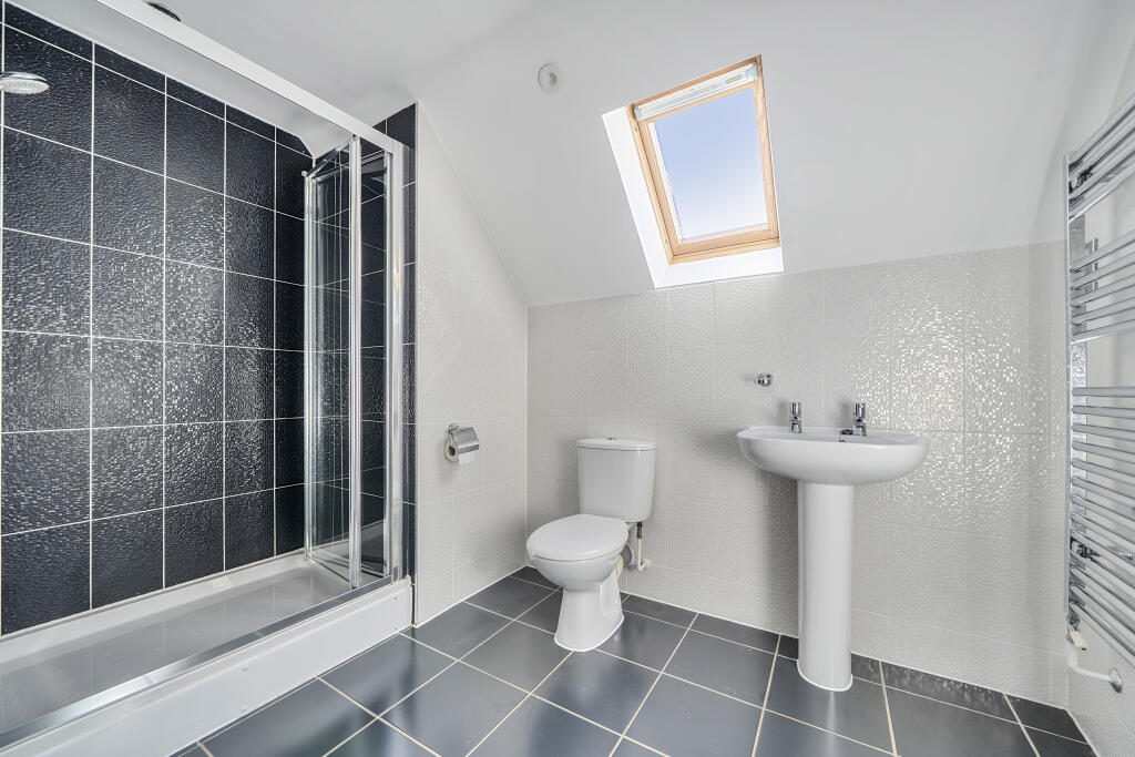 House in Haywards Heath, Ansty and Staplefield - View 5