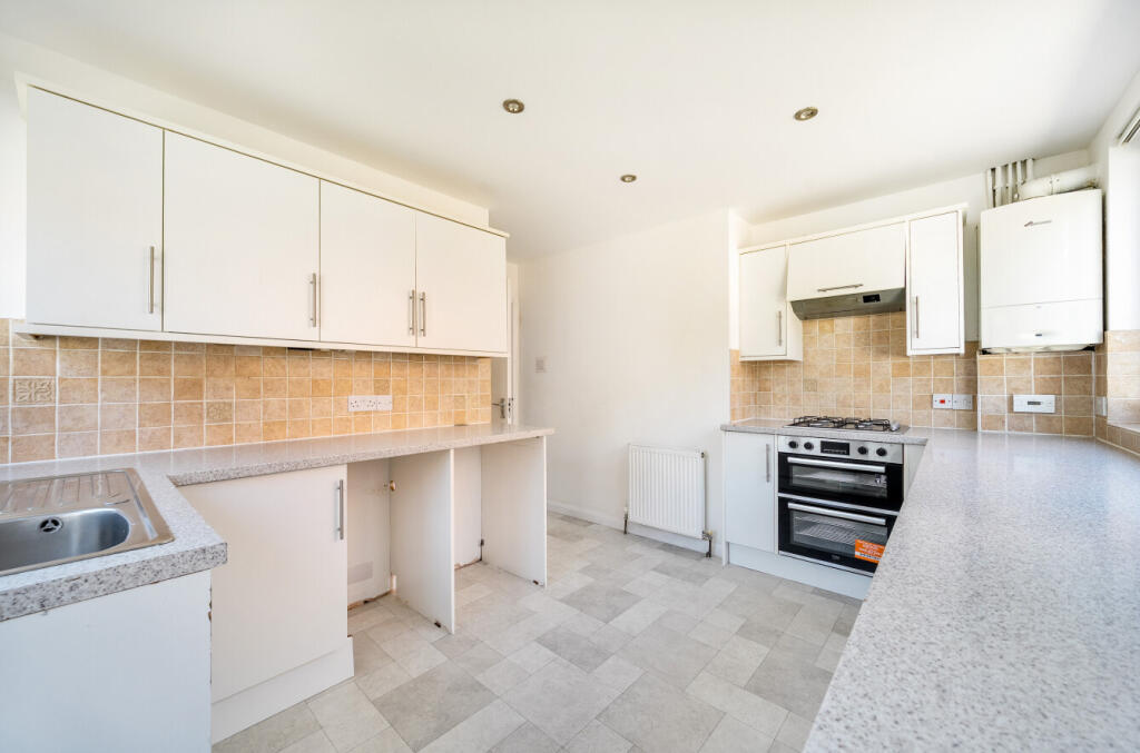 House in Worthing, West Sussex - View 3