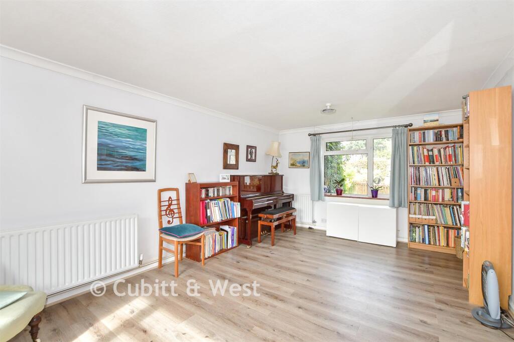 House in Mid Sussex, Lindfield - View 3