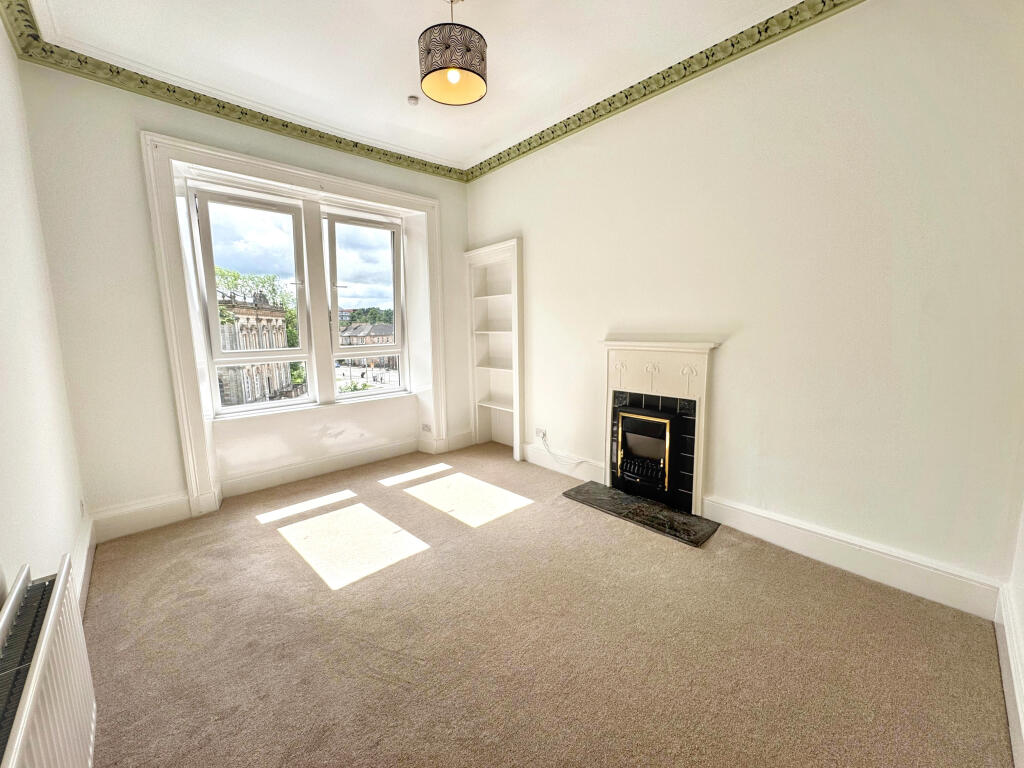 Apartment in Glasgow, Shawmoss, Crossmyloof - View 3