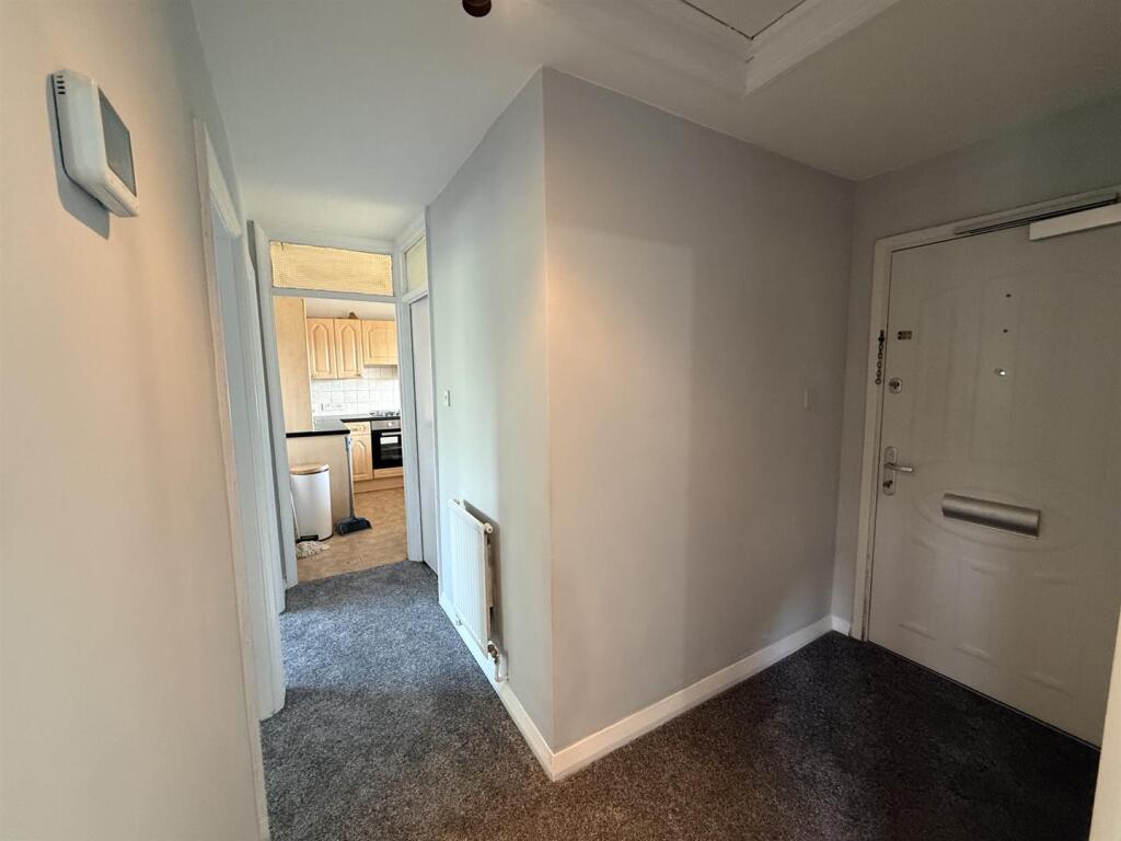 Apartment in London - View 2