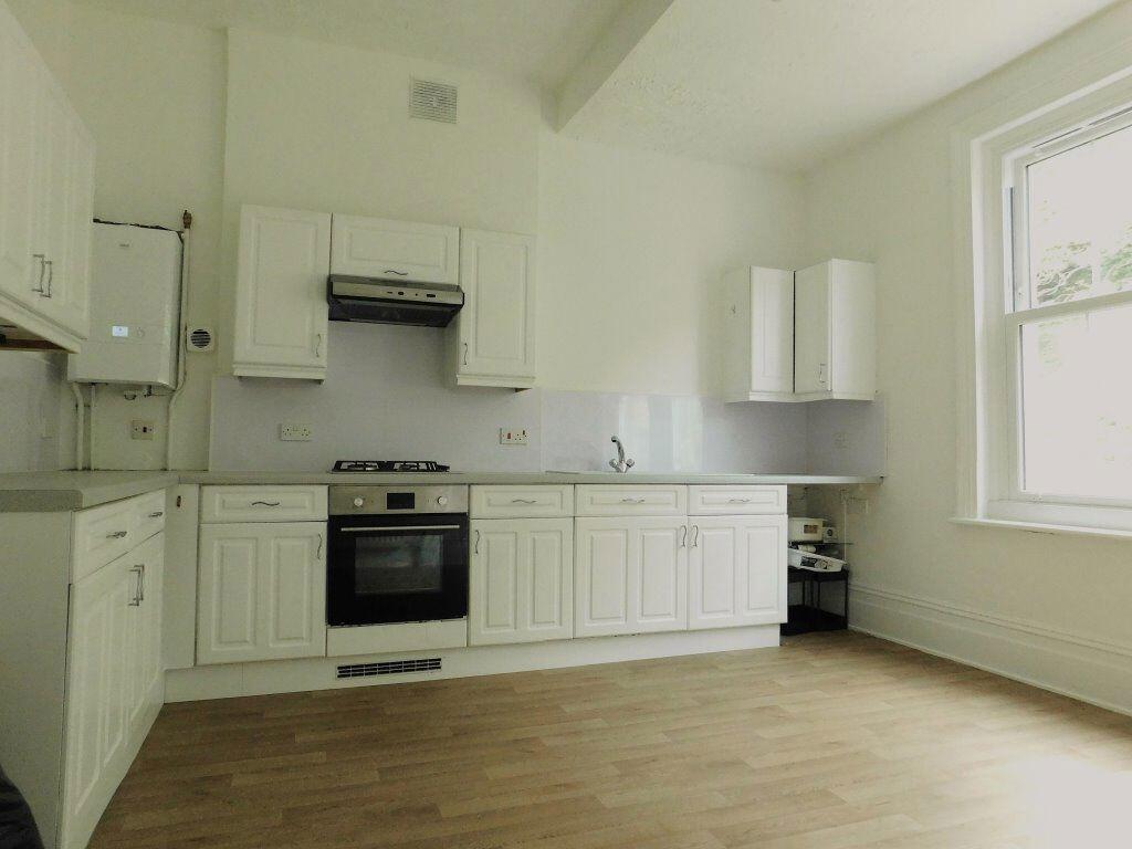 Apartment in Tonbridge - View 4