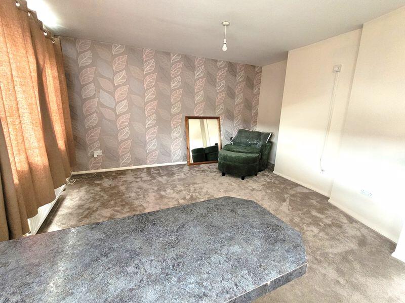 Apartment in Walsall, Hardwick - View 5