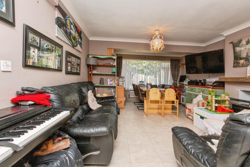 House in Guildford - View 4