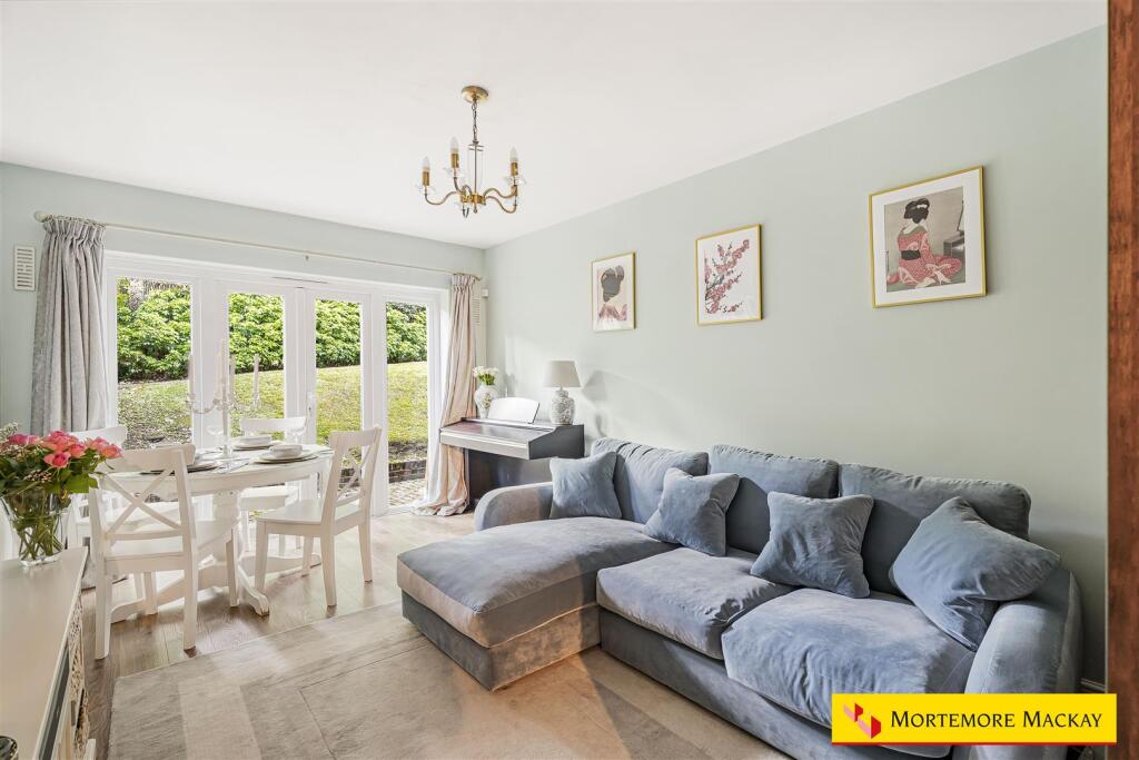 Main image of property: Springbank, London