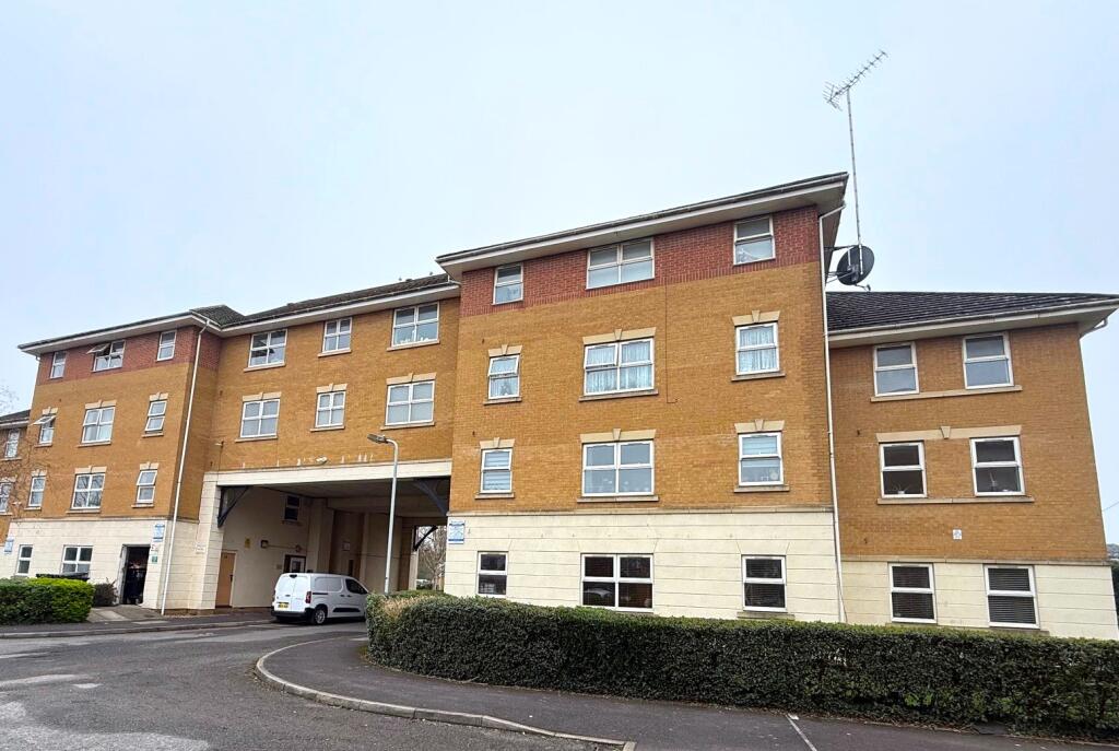 Main image of property: Pickfords Gardens